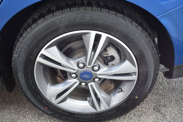 Used 2018 Ford Focus SE w/ SE Appearance Package image 40