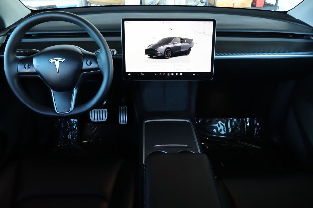 Used 2023 Tesla Model Y Performance AWD/4WD image 26