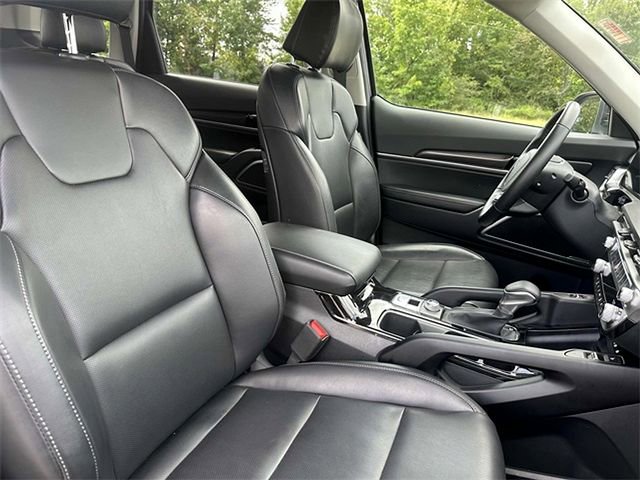 Used 2025 Kia Telluride S image 30