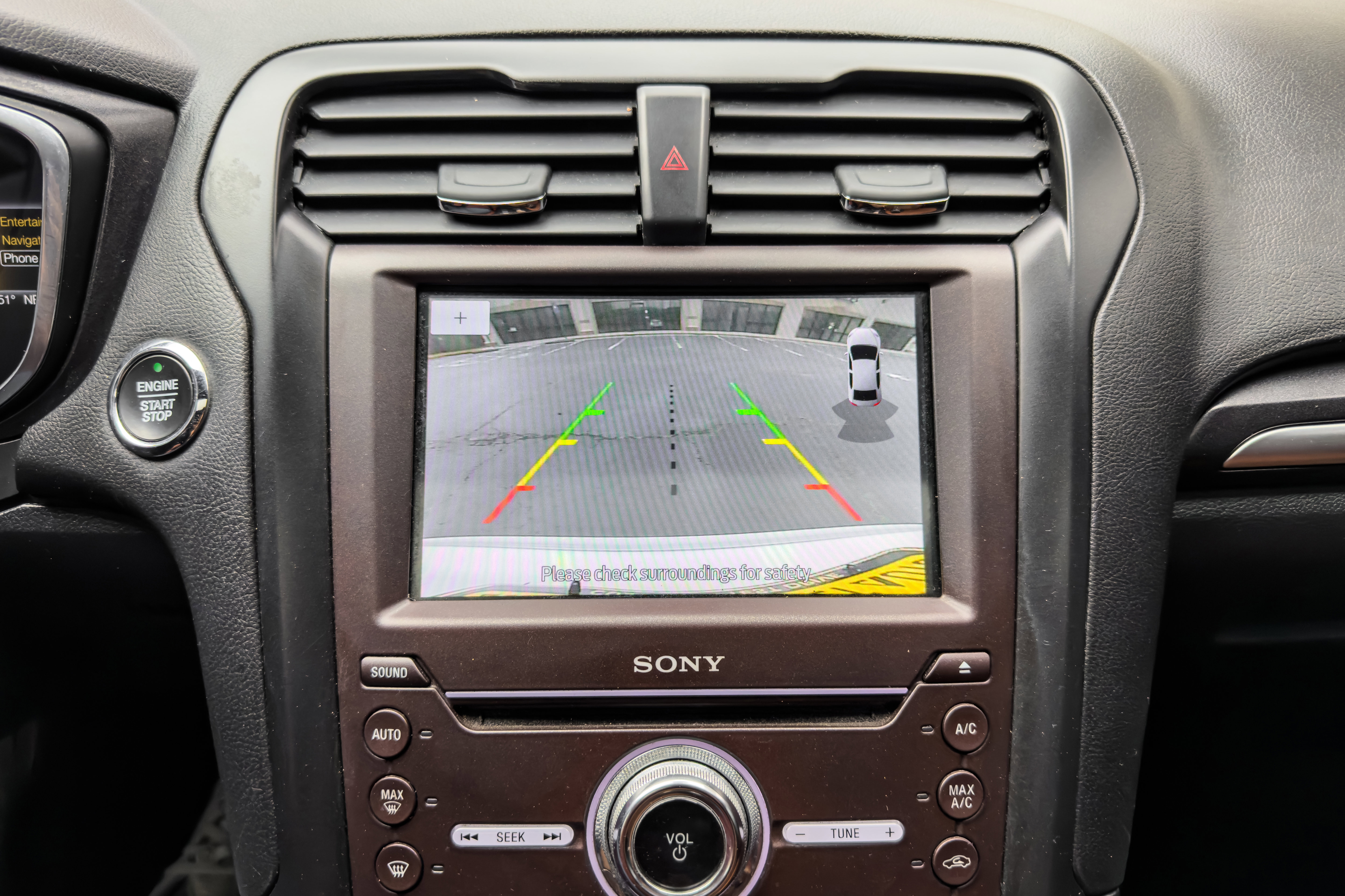 Used 2020 Ford Fusion Titanium image 10