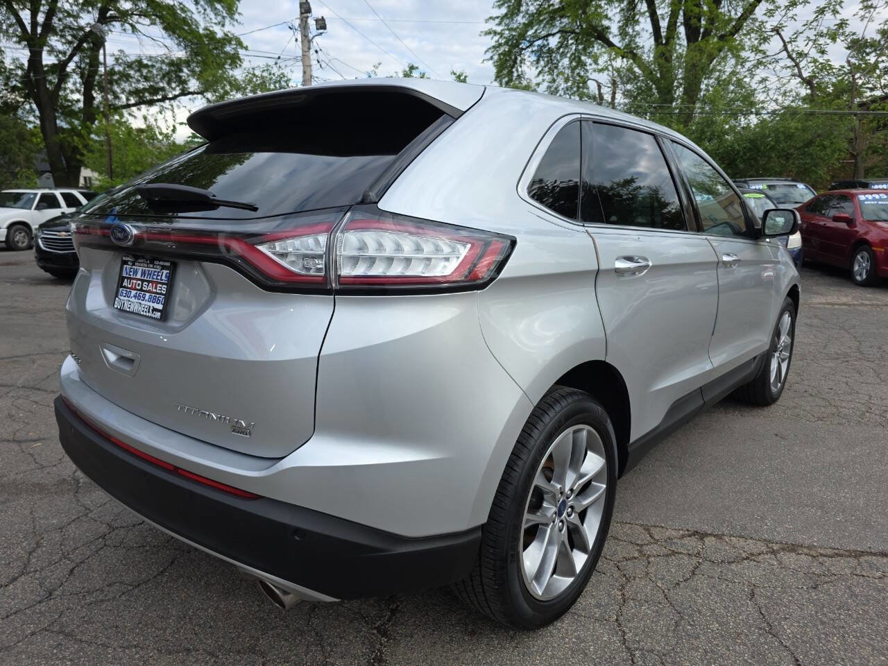 Used 2017 Ford Edge Titanium w/ Technology Package AWD/4WD image 28