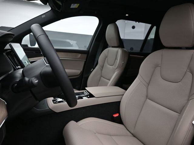 New 2026 Volvo XC90 B6 Ultra w/ Protection Package image 9
