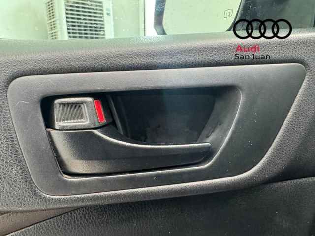 Used 2015 Toyota Highlander LE FWD image 27