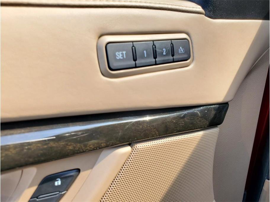 Used 2018 Cadillac Escalade ESV Platinum AWD/4WD image 28