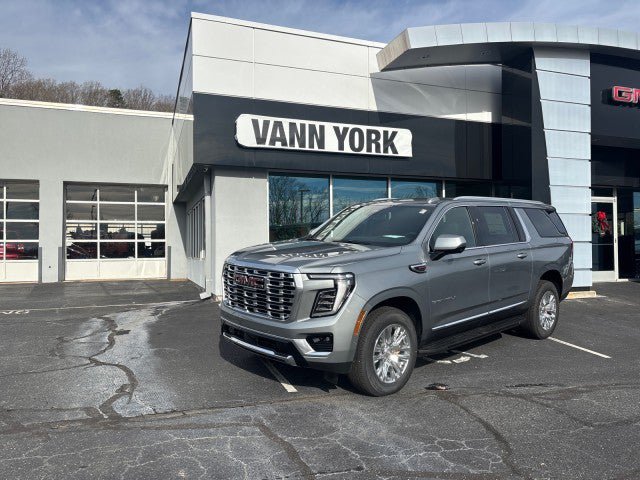 New 2026 GMC Yukon XL Denali AWD/4WD image 1
