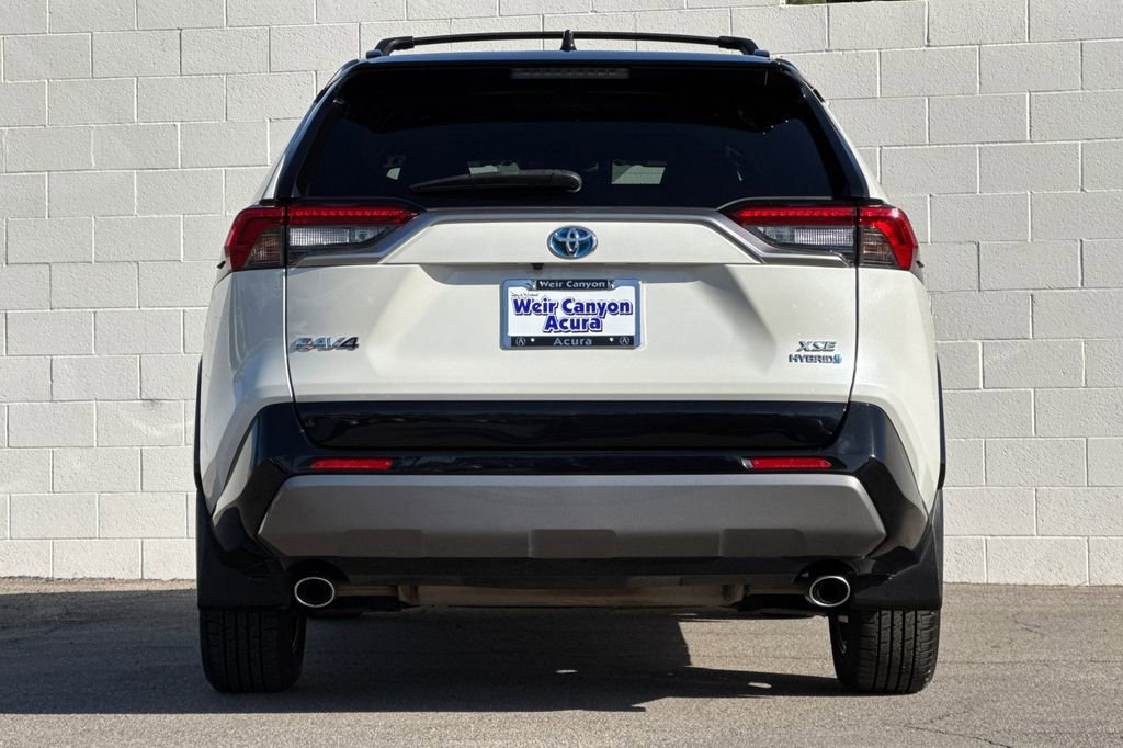Used 2020 Toyota RAV4 XSE w/ XSE Grade Weather Package AWD/4WD image 8