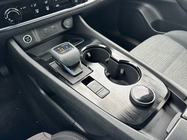 Certified 2021 Nissan Rogue S image 31