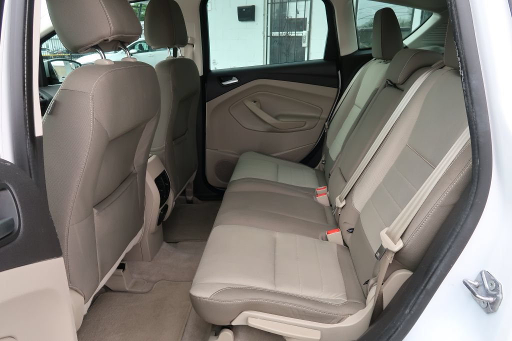 Used 2015 Ford C-MAX SE w/ Equipment Group 203A FWD image 7