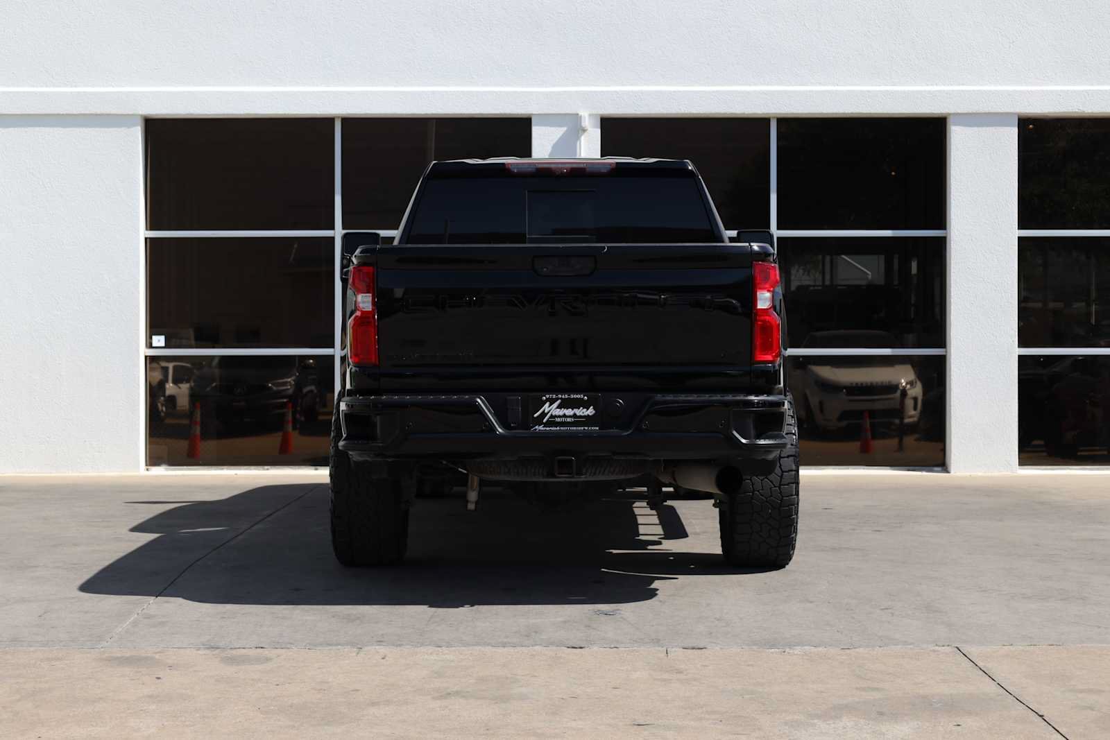 Used 2021 Chevrolet Silverado 2500 LTZ w/ LTZ Plus Package AWD/4WD image 9