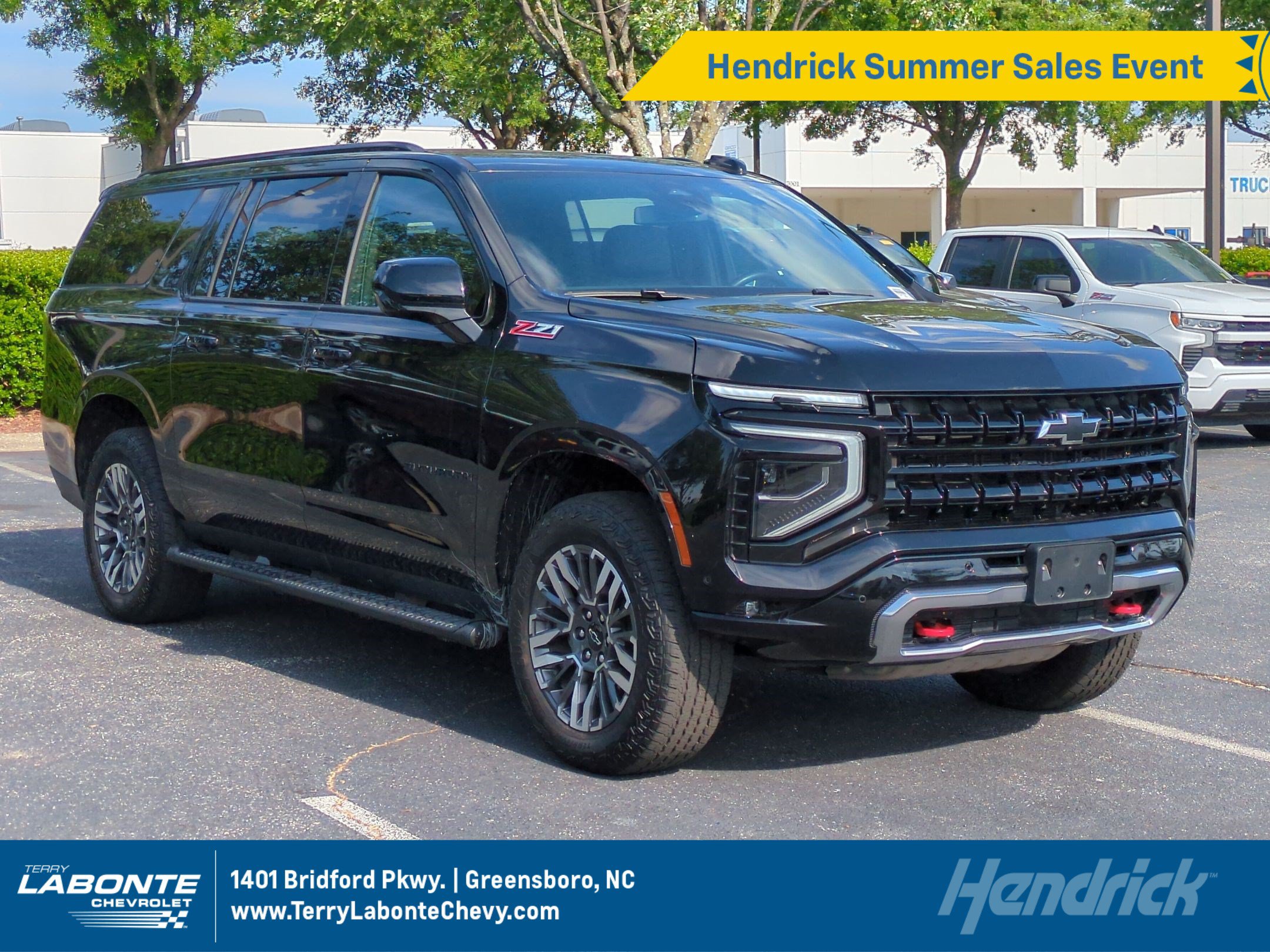 Used 2025 Chevrolet Suburban Z71 AWD/4WD image 1