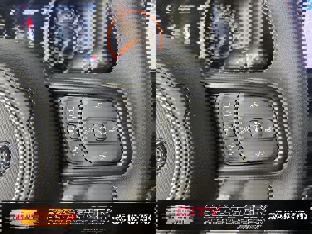 New 2025 Jeep Gladiator Mojave image 17