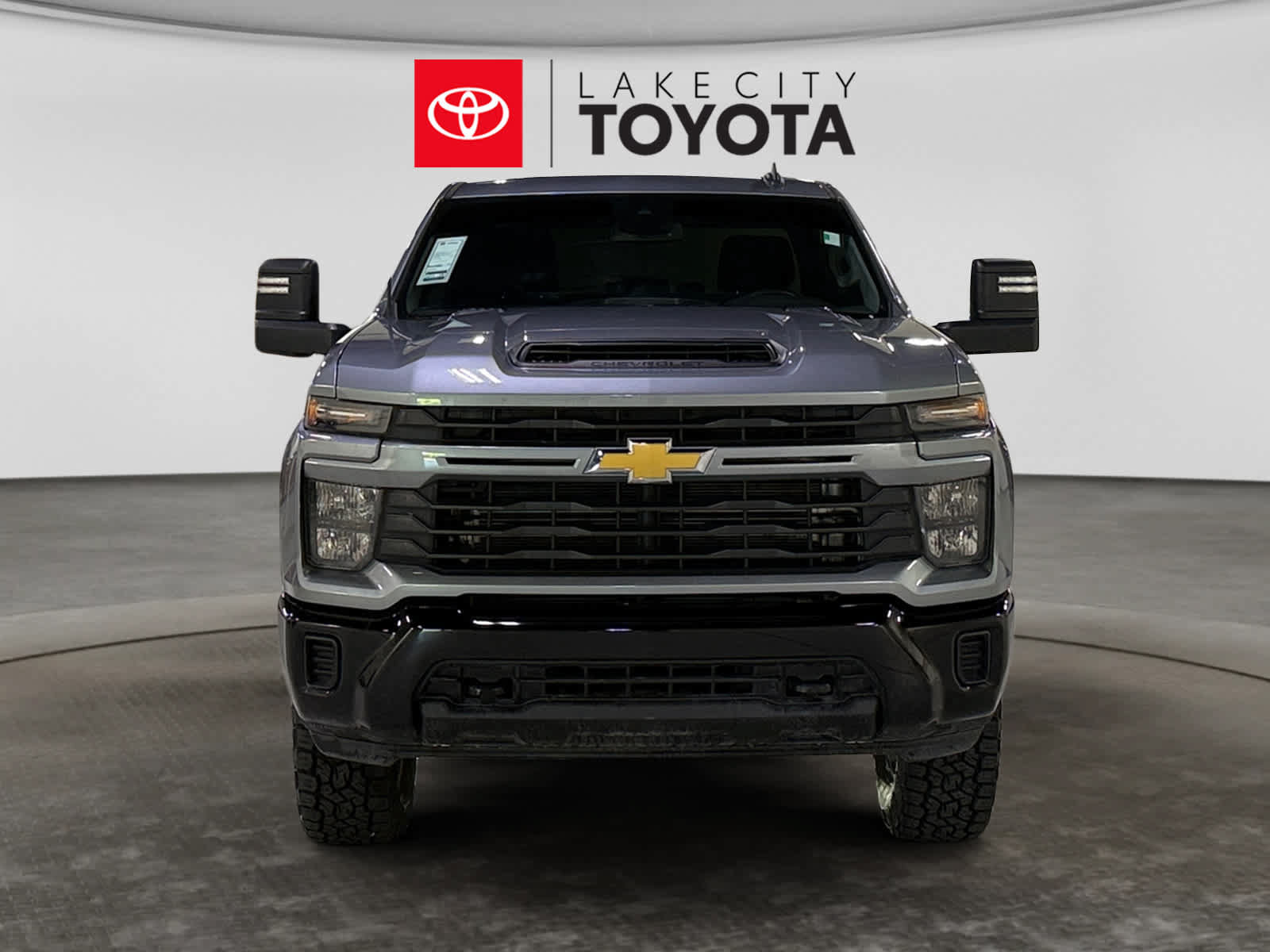 Used 2024 Chevrolet Silverado 2500 Custom w/ Custom Value Package AWD/4WD image 14