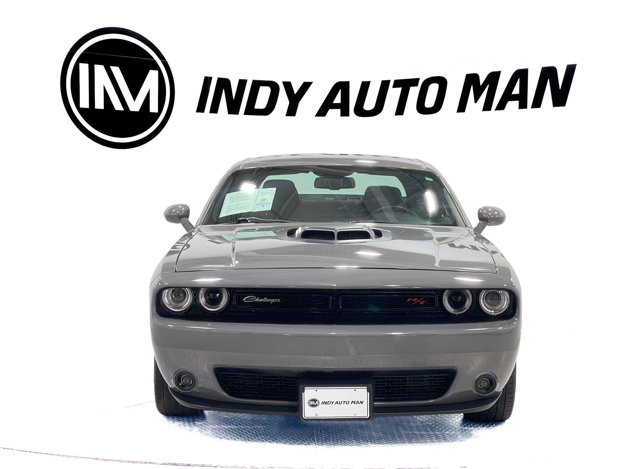 Used 2018 Dodge Challenger R/T RWD image 9