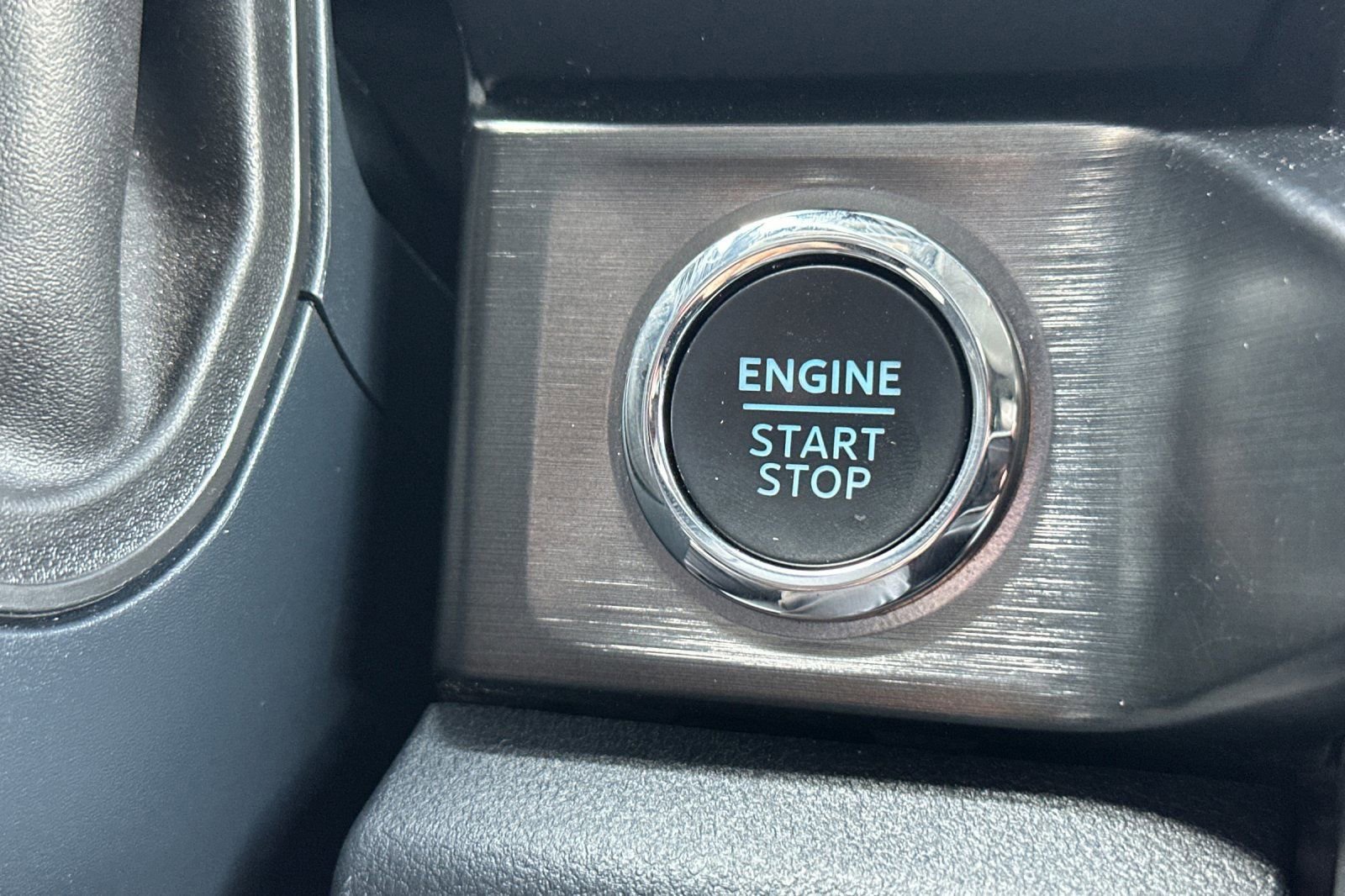 Used 2024 Ford F250 Lariat w/ Chrome Package image 26