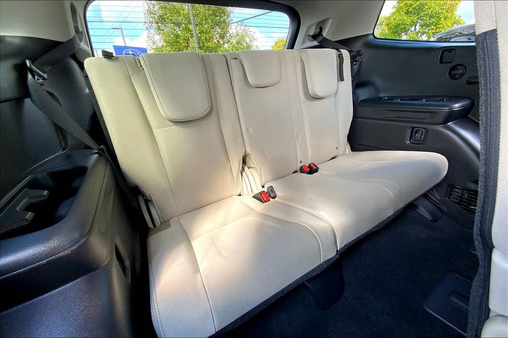 Certified 2022 Subaru Ascent Premium w/ Convenience Package image 29