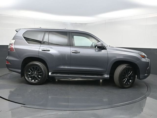 Used 2023 Lexus GX 460 Premium w/ Premium Package image 2