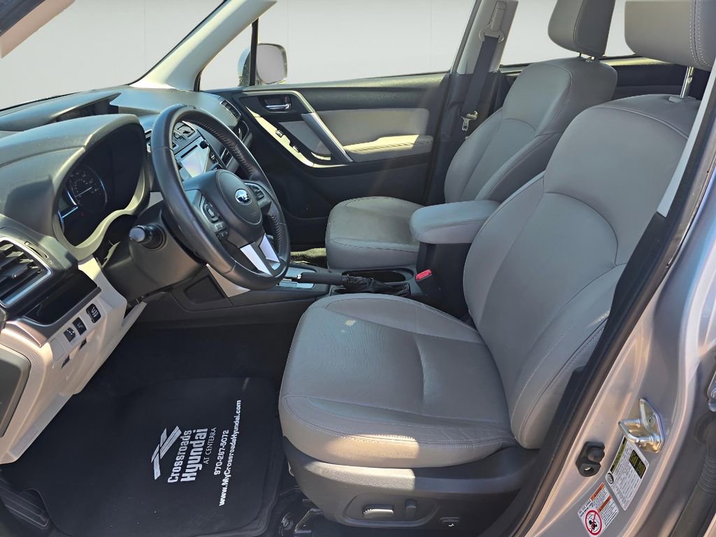 Used 2017 Subaru Forester 2.5i Limited AWD/4WD image 9