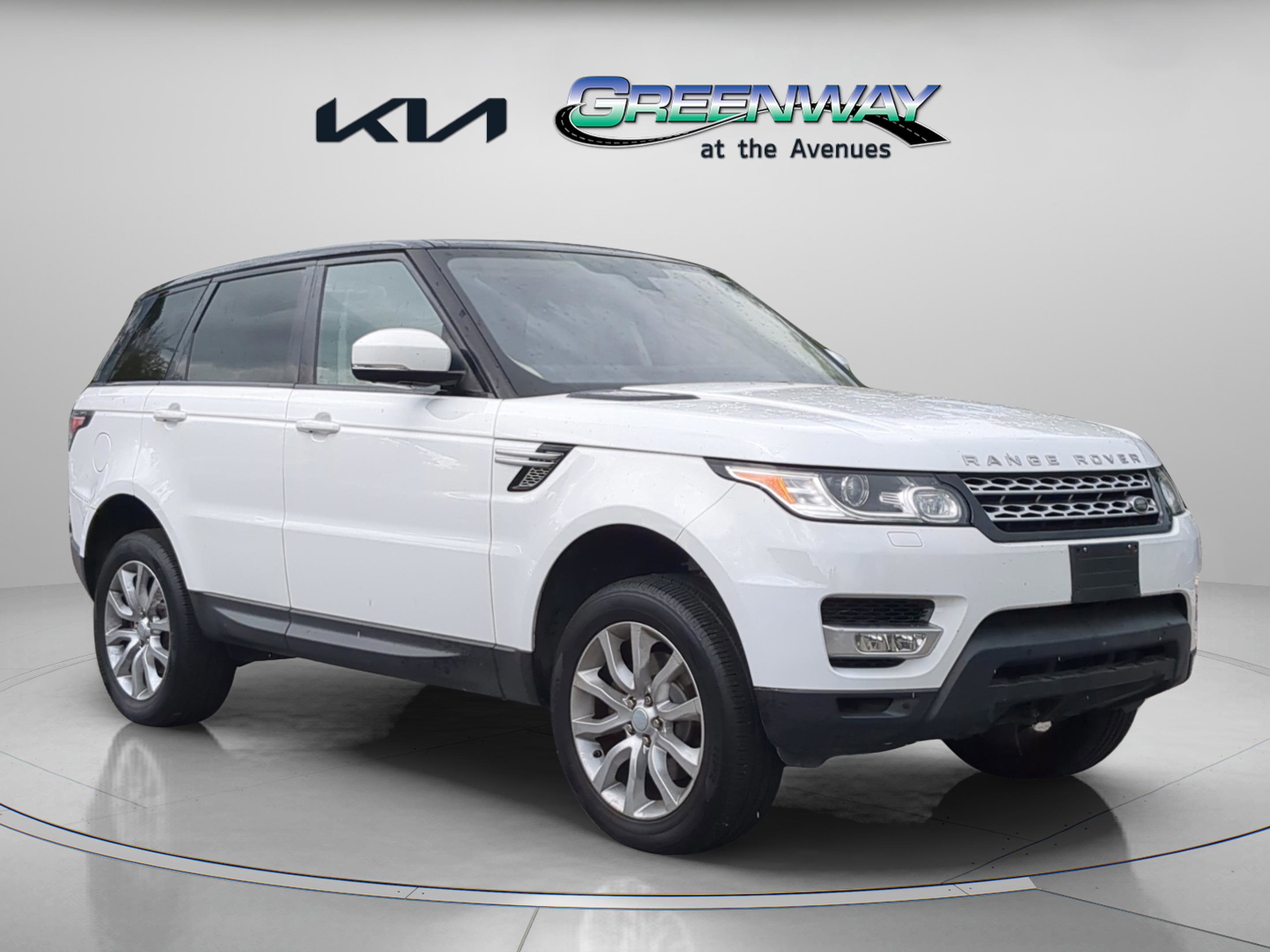 Used 2016 Land Rover Range Rover Sport HSE image 2