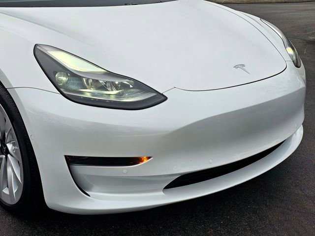 Used 2021 Tesla Model 3 Standard Range Plus image 3