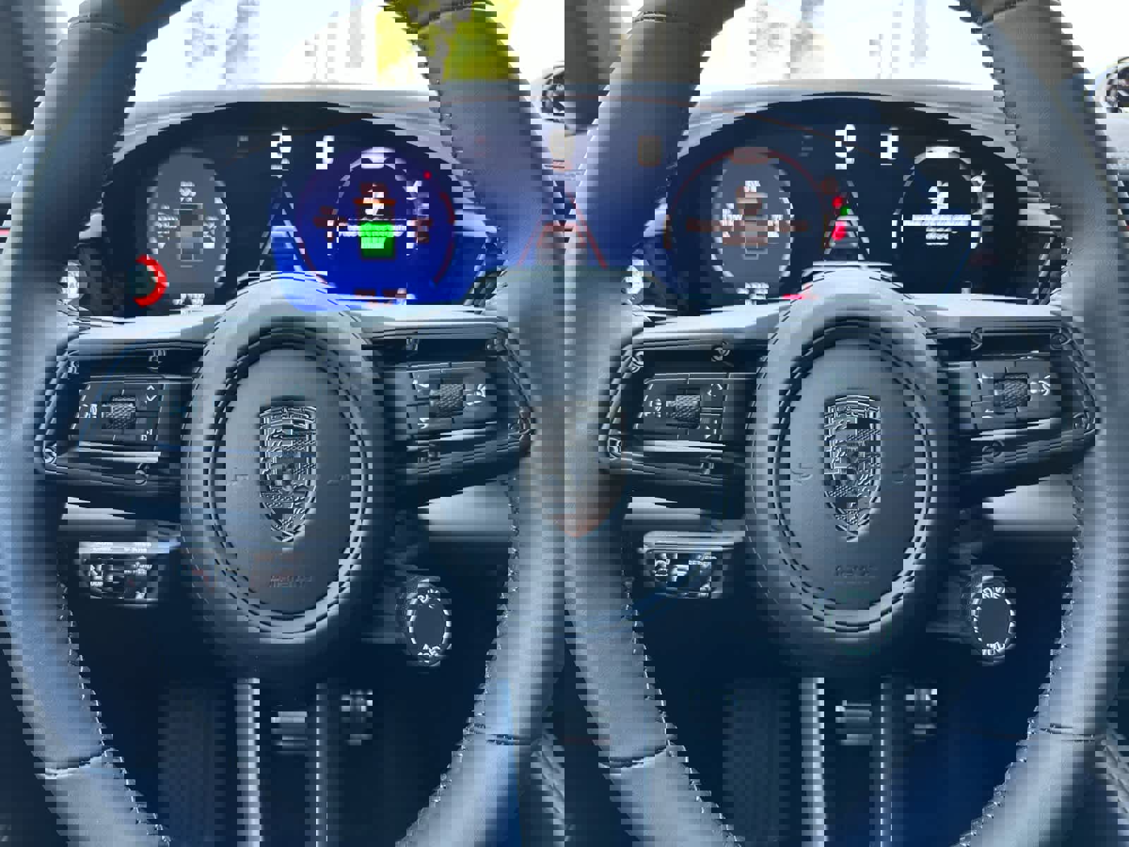 New 2026 Porsche Macan Turbo Electric image 27