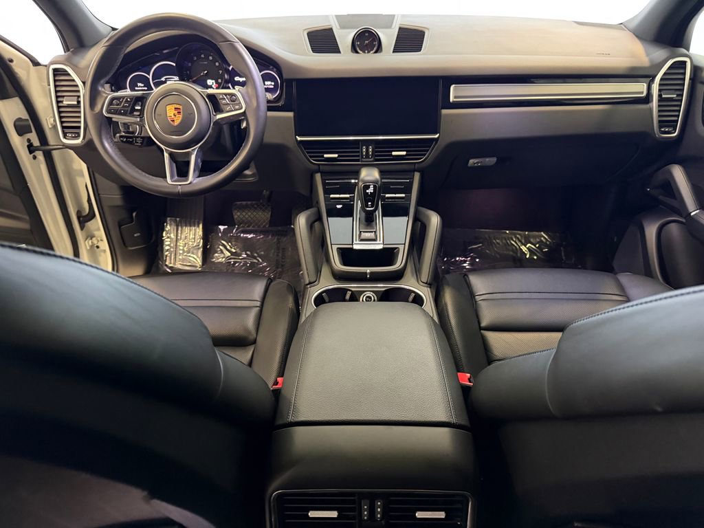 Used 2022 Porsche Cayenne Platinum Edition AWD/4WD image 18