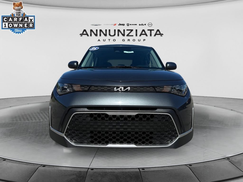Certified 2025 Kia Soul LX w/ LX Technology Package FWD image 8