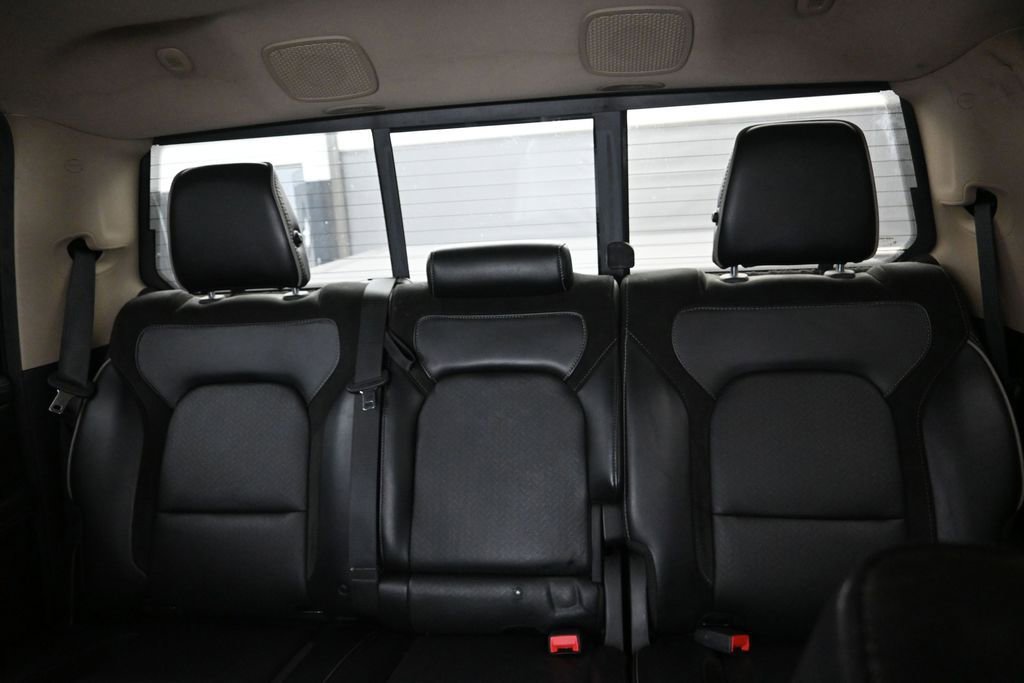 Used 2020 RAM 1500 Laramie RWD image 18