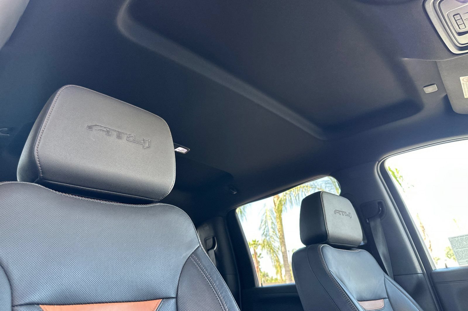 Certified 2022 GMC Sierra 2500 AT4 w/ AT4 Preferred Package AWD/4WD image 17
