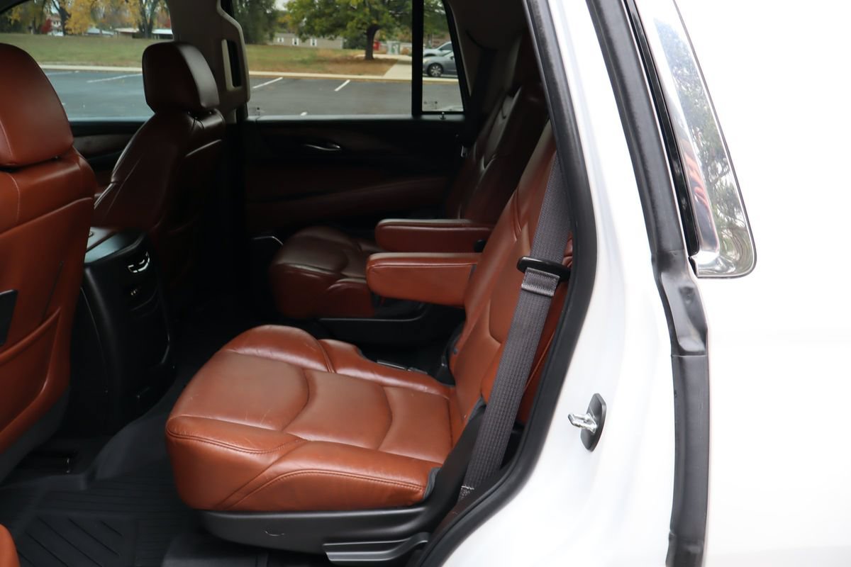 Used 2016 Cadillac Escalade Premium AWD/4WD image 20