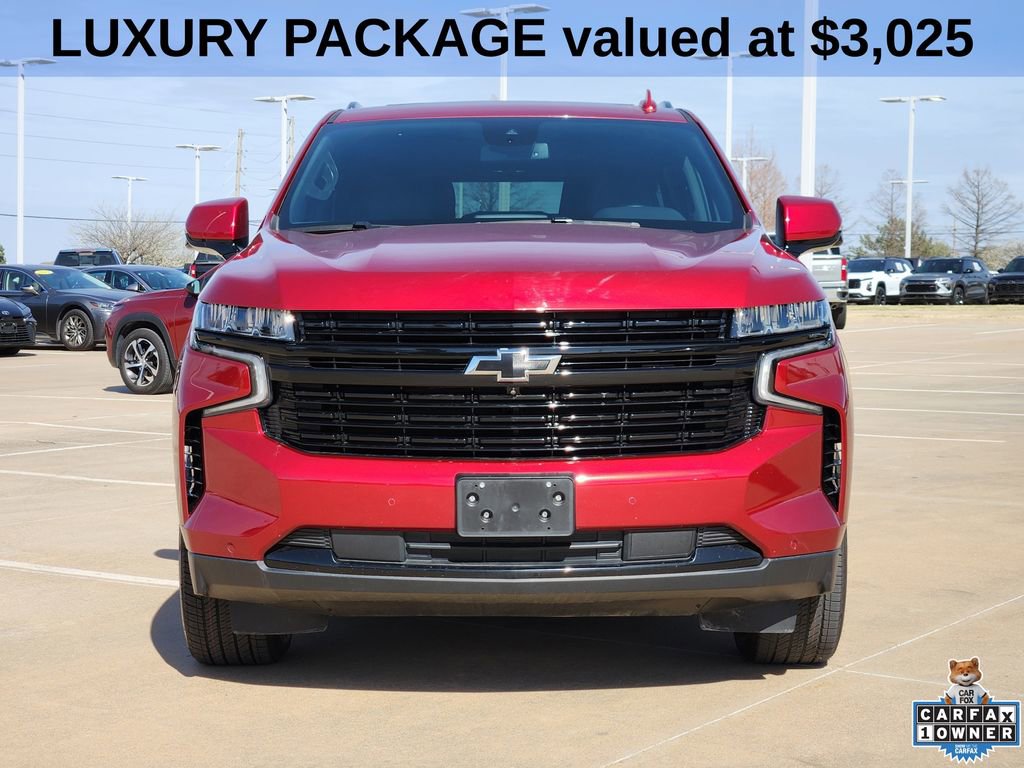 Used 2024 Chevrolet Suburban RST w/ Luxury Package image 3