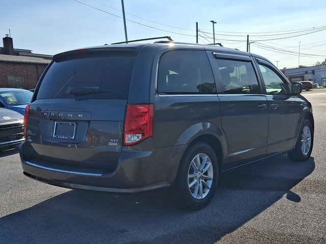 Used 2019 Dodge Grand Caravan SXT FWD image 4