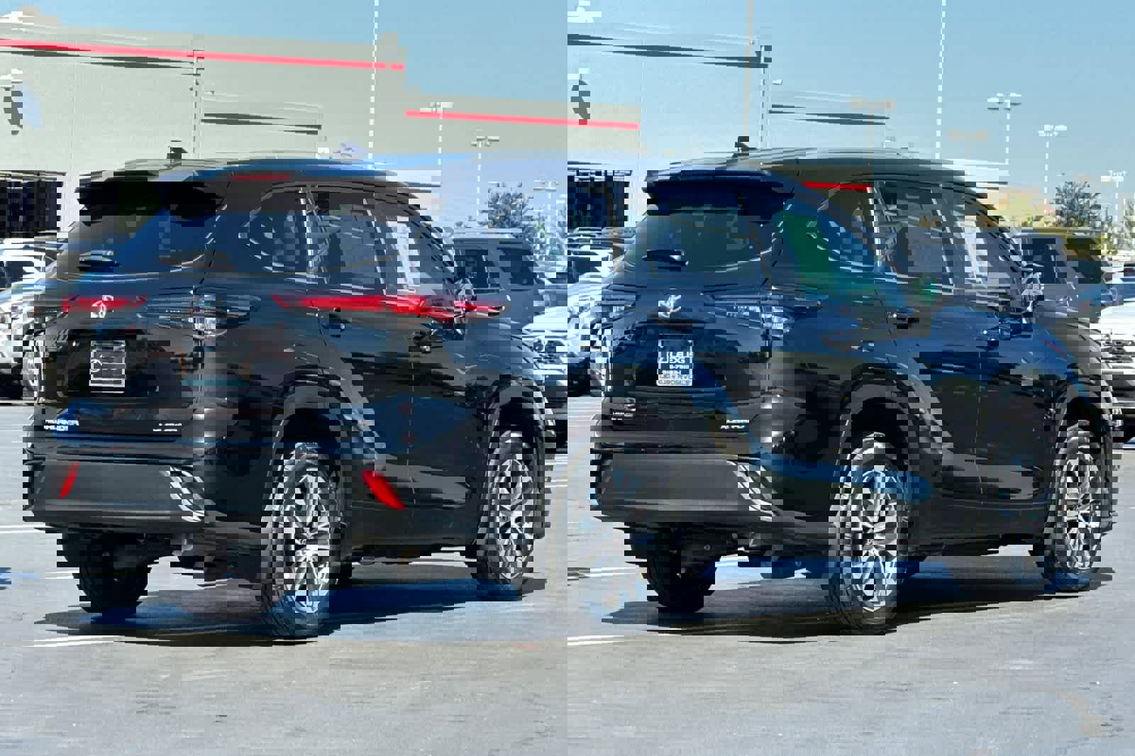 Used 2024 Toyota Highlander XLE video 2