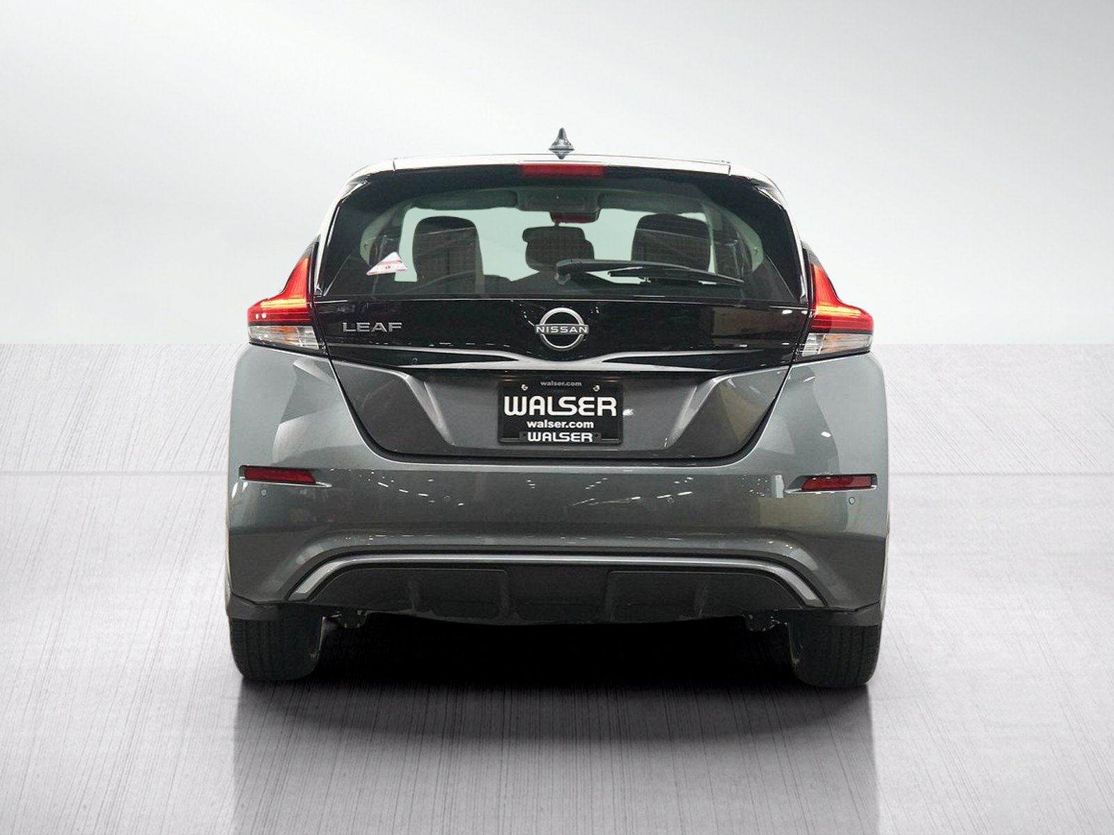 Used 2025 Nissan Leaf S FWD image 4