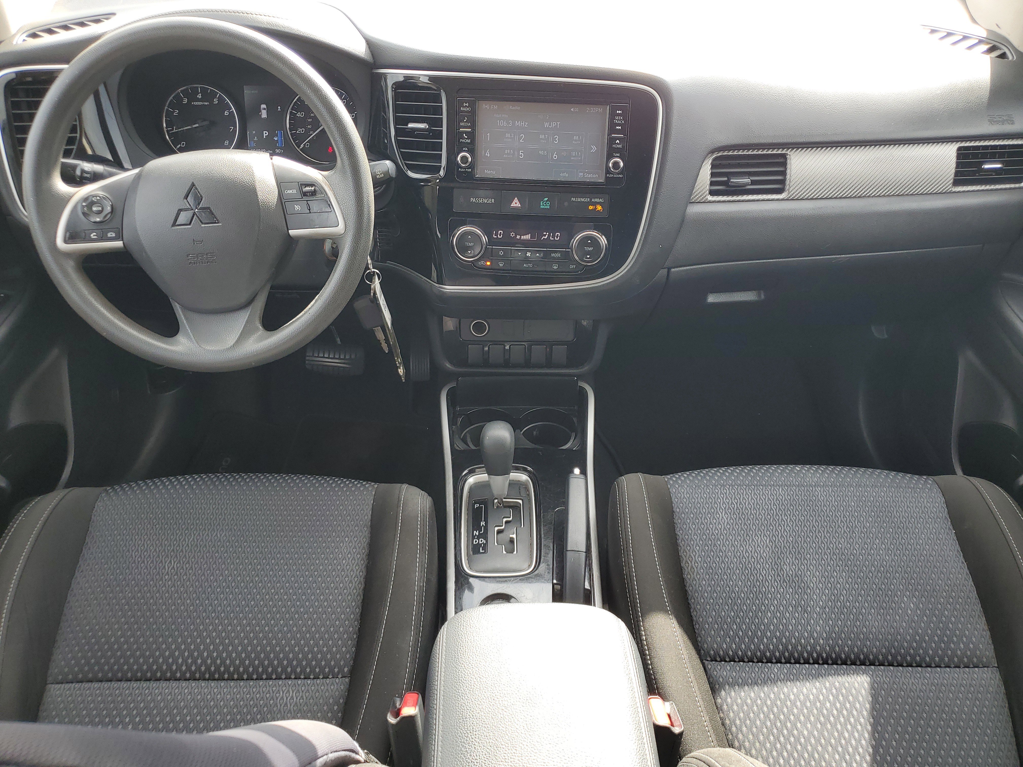 Used 2018 Mitsubishi Outlander ES image 17