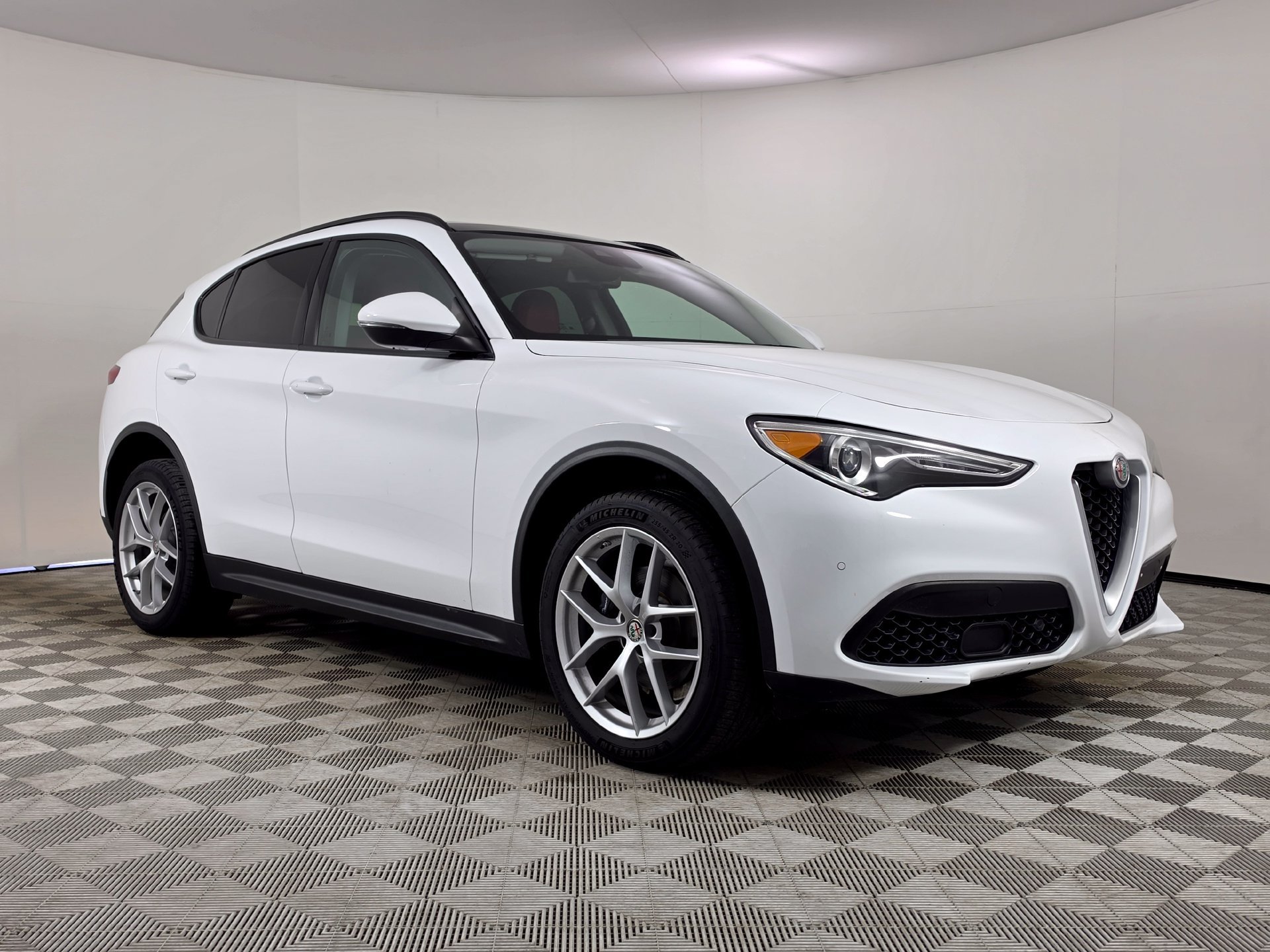 Used 2019 Alfa Romeo Stelvio Sport w/ Quick Order Package 22J Sport AWD/4WD 360° Tour