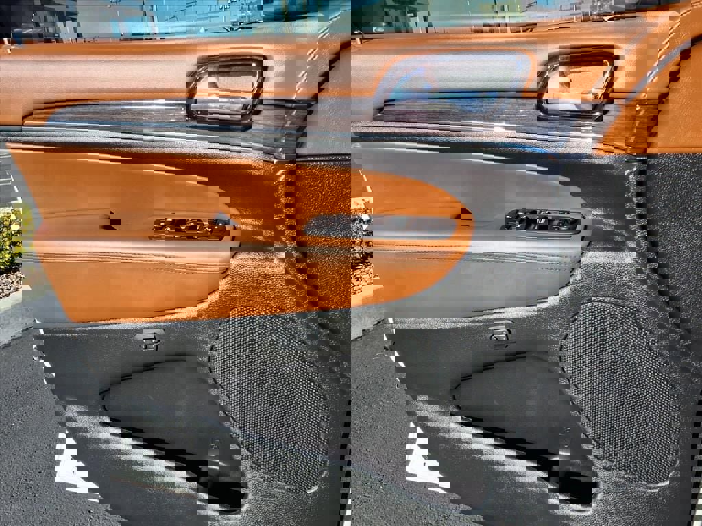 Used 2020 Jeep Grand Cherokee Overland image 27