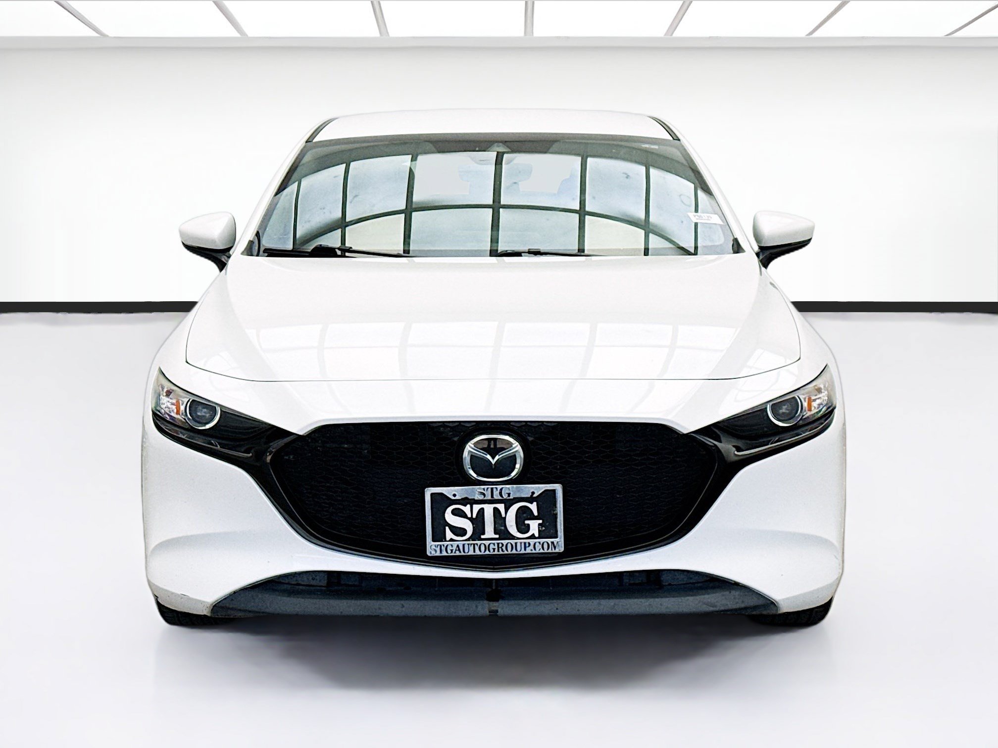 Used 2020 MAZDA MAZDA3 AWD Hatchback image 2