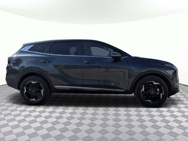 Used 2026 Kia Sportage EX FWD image 2