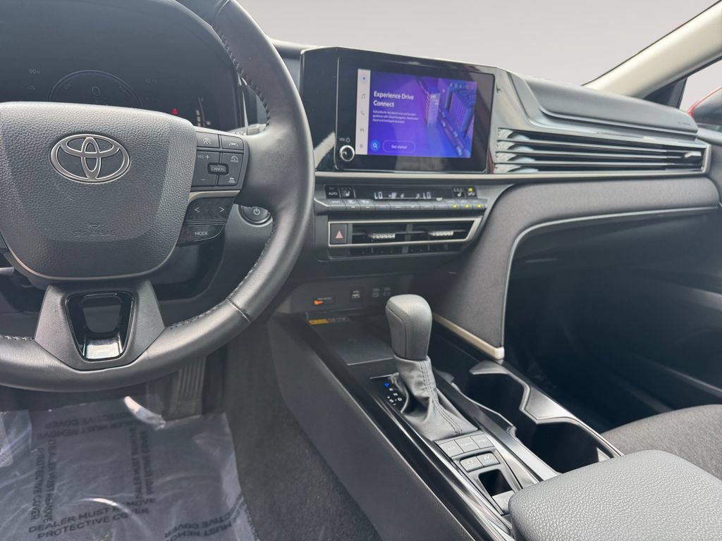 Used 2025 Toyota Camry LE w/ Convenience Package FWD image 10