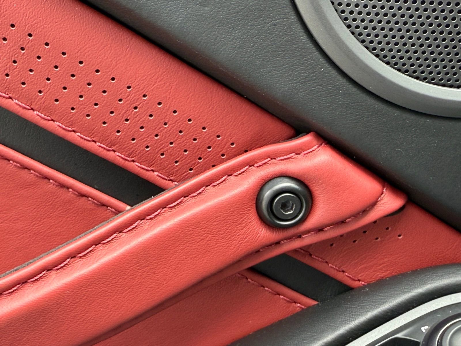 Used 2019 Aston Martin V8 Vantage Coupe image 42