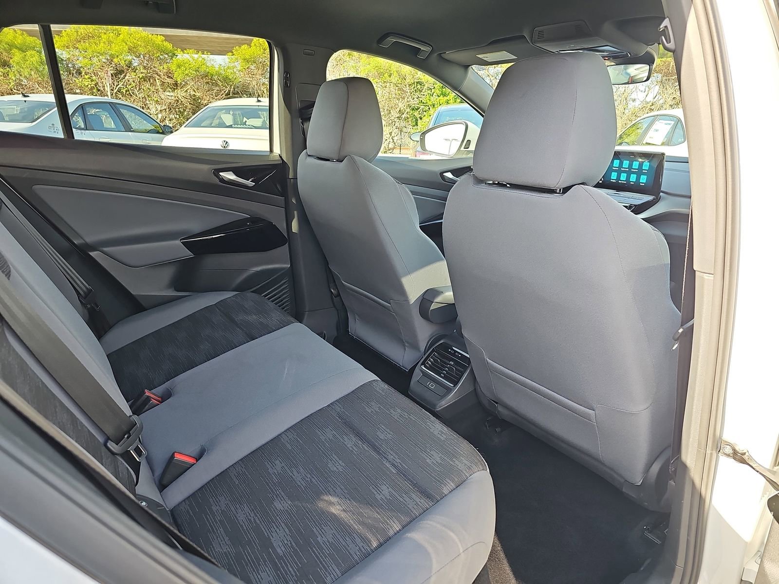 Used 2022 Volkswagen ID.4 Pro AWD/4WD image 11