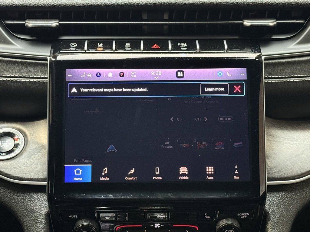 Used 2025 Jeep Grand Cherokee Limited image 23