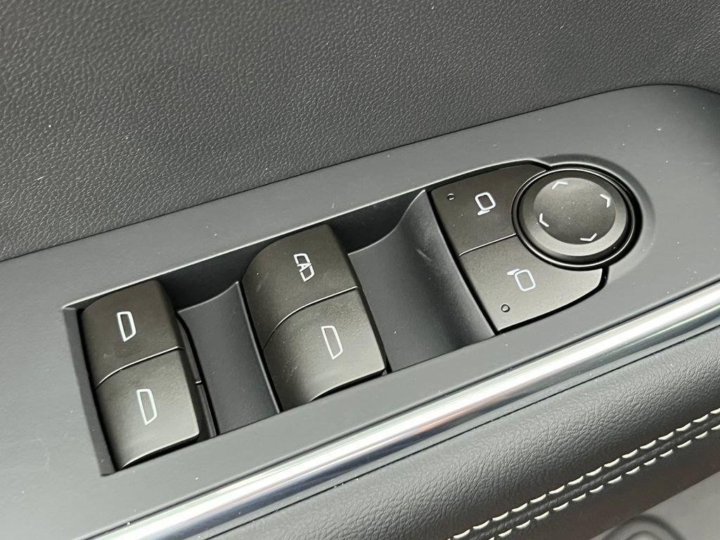 New 2027 GMC Acadia Elevation w/ Black Edition AWD/4WD image 18