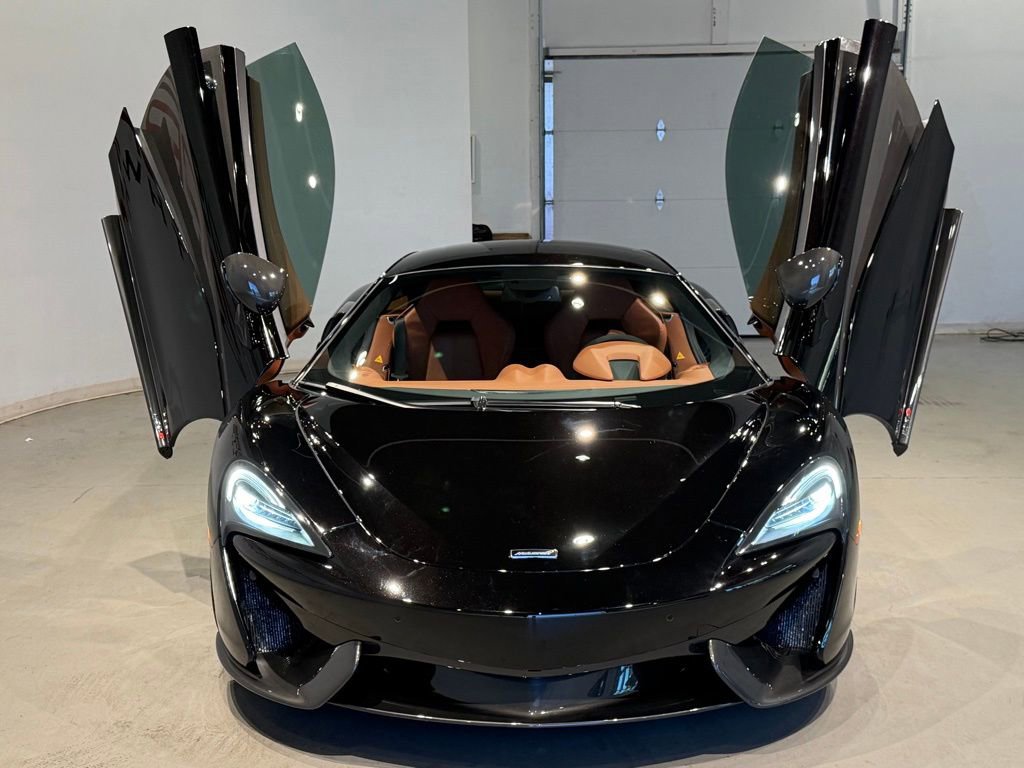 Used 2016 McLaren 570S Coupe image 16