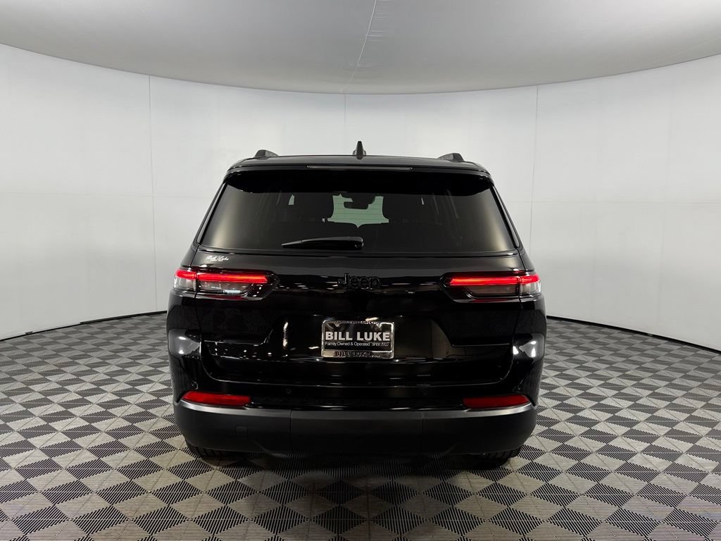 Certified 2025 Jeep Grand Cherokee L Laredo RWD image 7