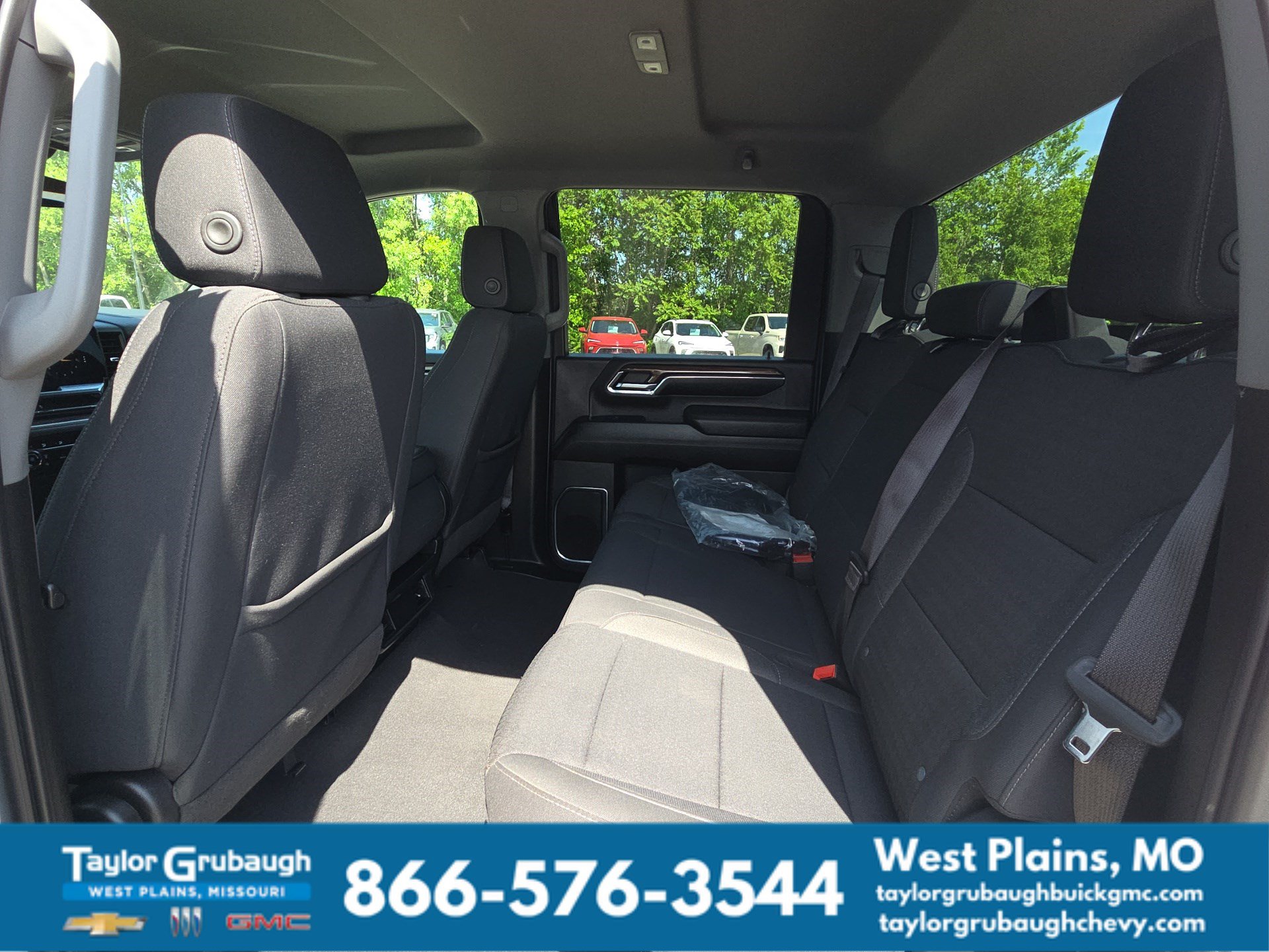 Used 2024 Chevrolet Silverado 3500 LT AWD/4WD image 29