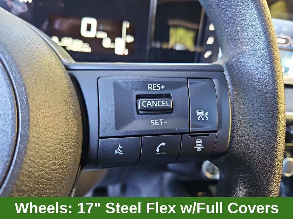 Used 2025 Nissan Kicks SV w/ SV Premium Package image 12