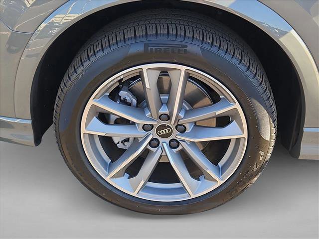 Certified 2025 Audi Q3 2.0T Premium w/ Convenience Package image 23