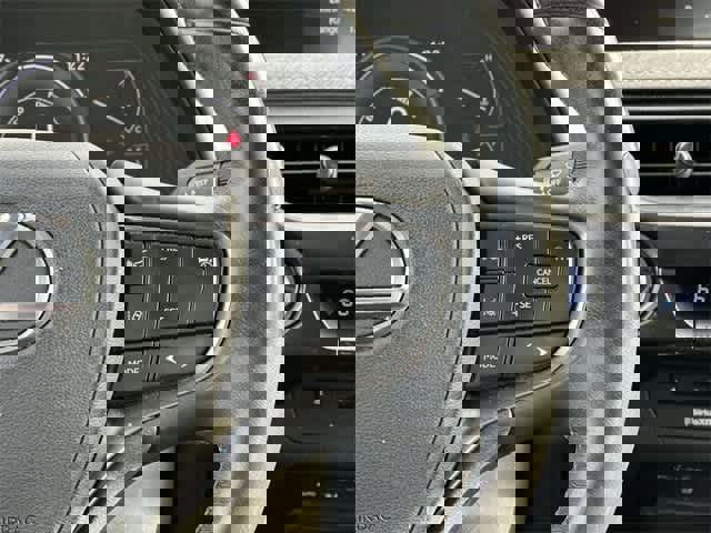 Used 2020 Lexus UX 250h w/ Premium Package image 10