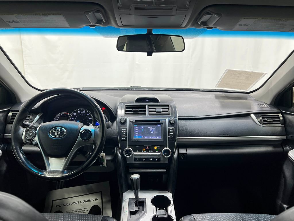 Used 2014 Toyota Camry SE image 17